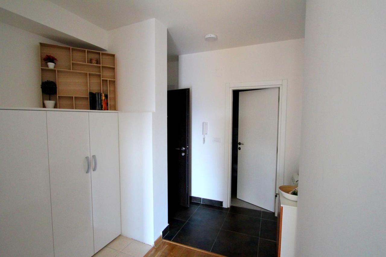 Lola Almost Home Beograd Ngoại thất bức ảnh
