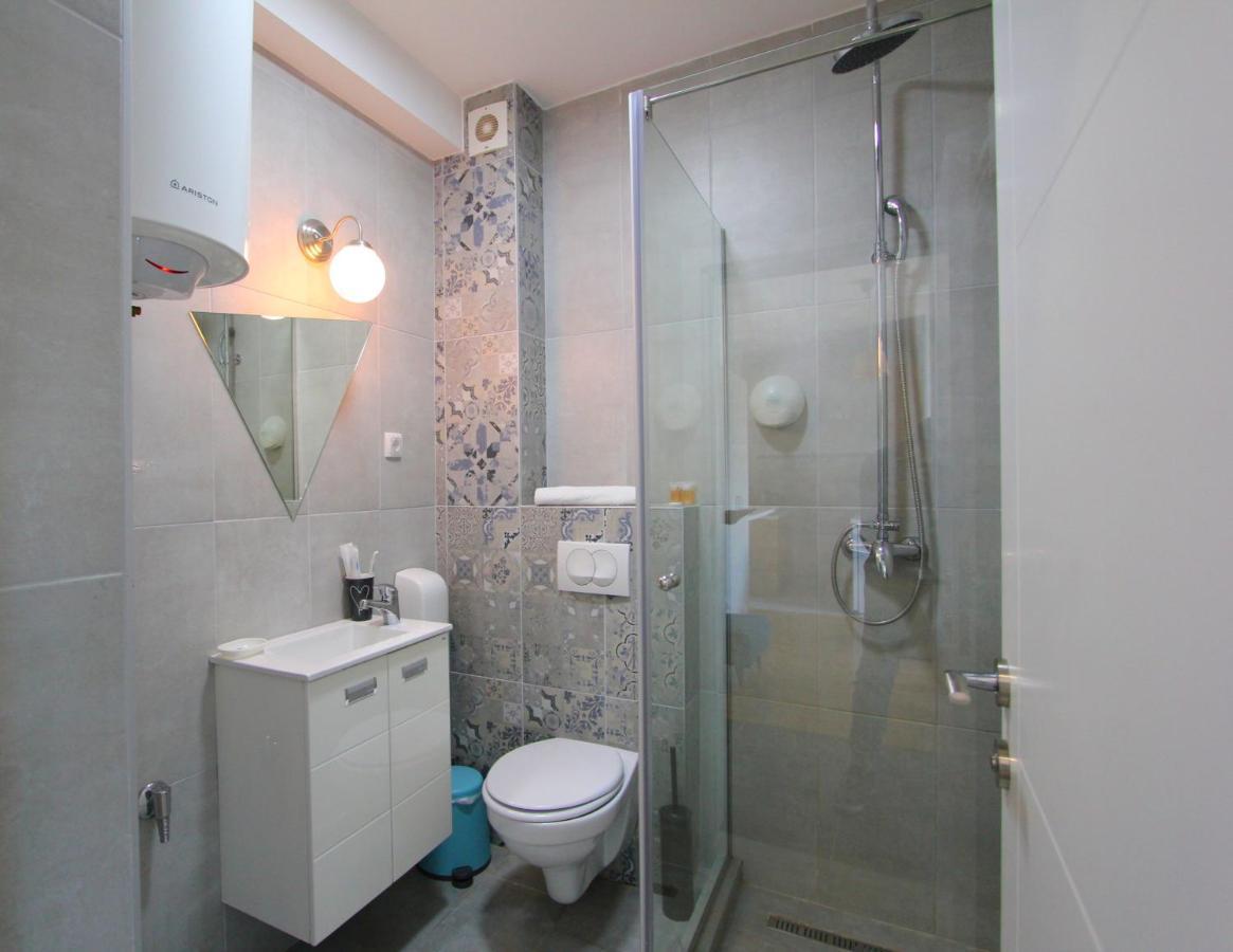 Lola Almost Home Beograd Ngoại thất bức ảnh