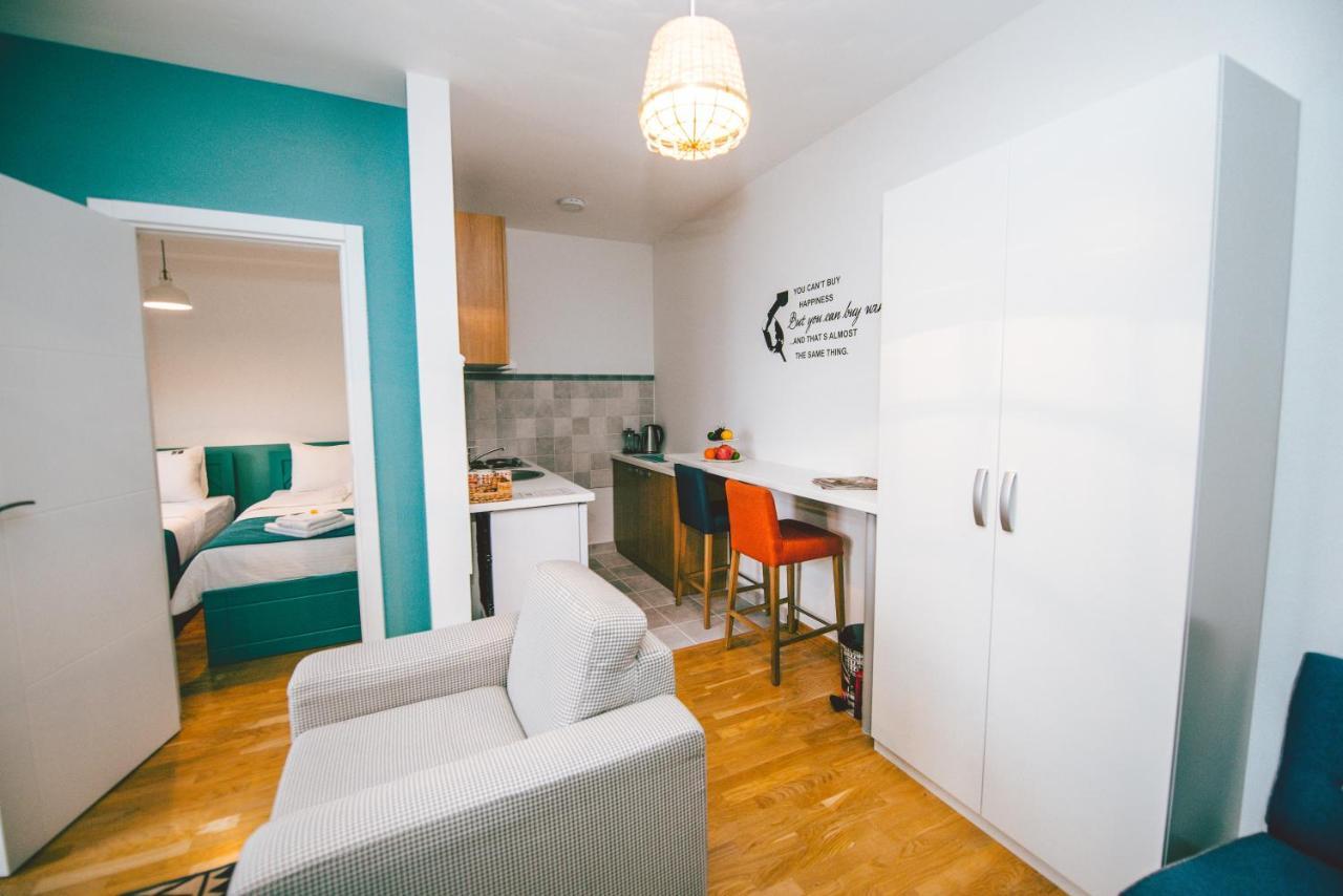 Lola Almost Home Beograd Ngoại thất bức ảnh